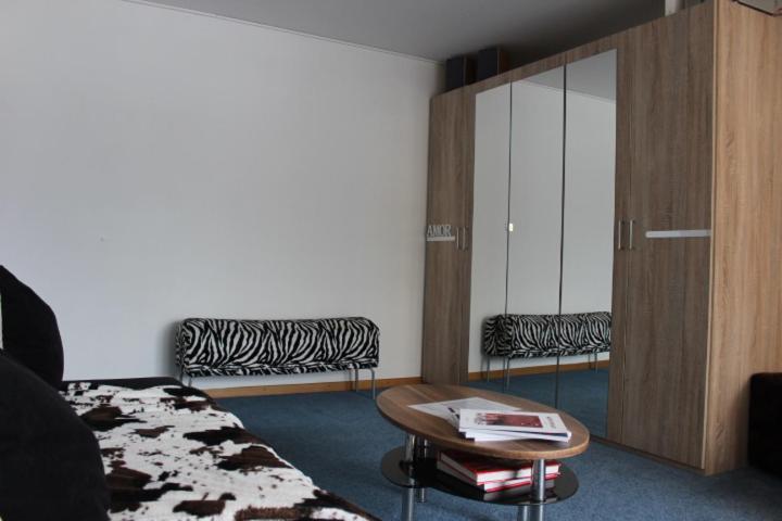 The Engstligen Apartment อาเดลโบเดิน ภายนอก รูปภาพ