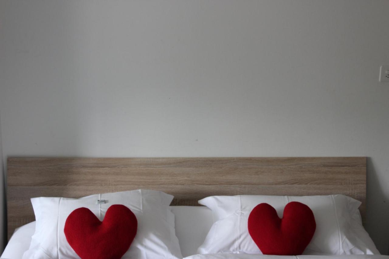 The Engstligen Apartment อาเดลโบเดิน ภายนอก รูปภาพ